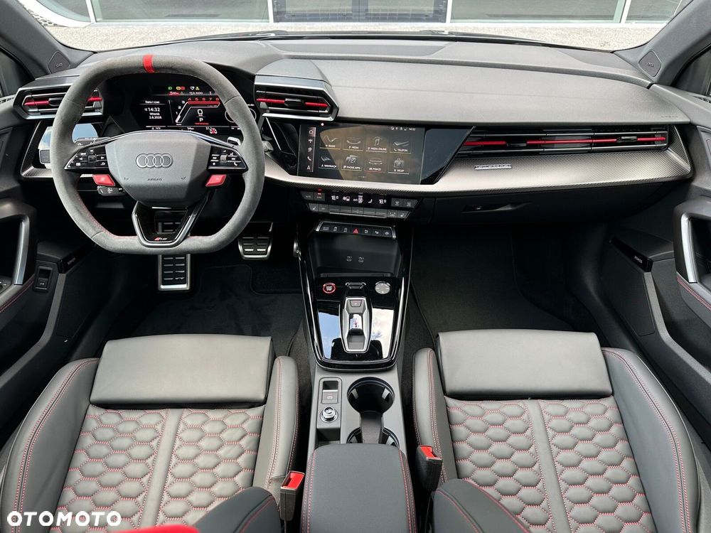 Audi RS3 Sportback - 16