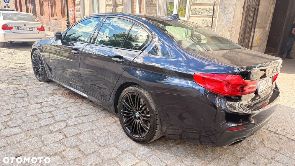 BMW Seria 5 530i xDrive - 15