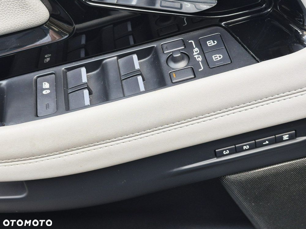 Land Rover Range Rover Evoque - 20