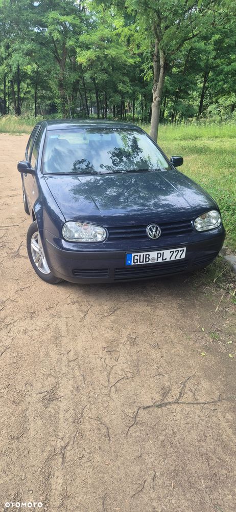 Volkswagen Golf - 2