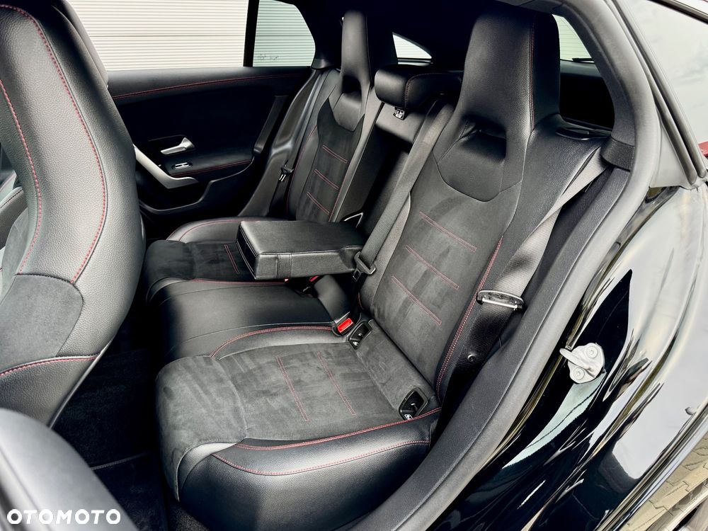 Mercedes-Benz CLA 220 d AMG Line 8G-DCT - 27