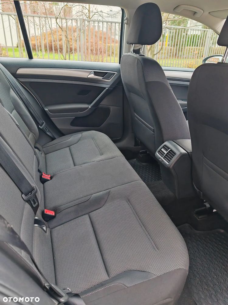 Volkswagen Golf 1.6 TDI BMT Comfortline - 10