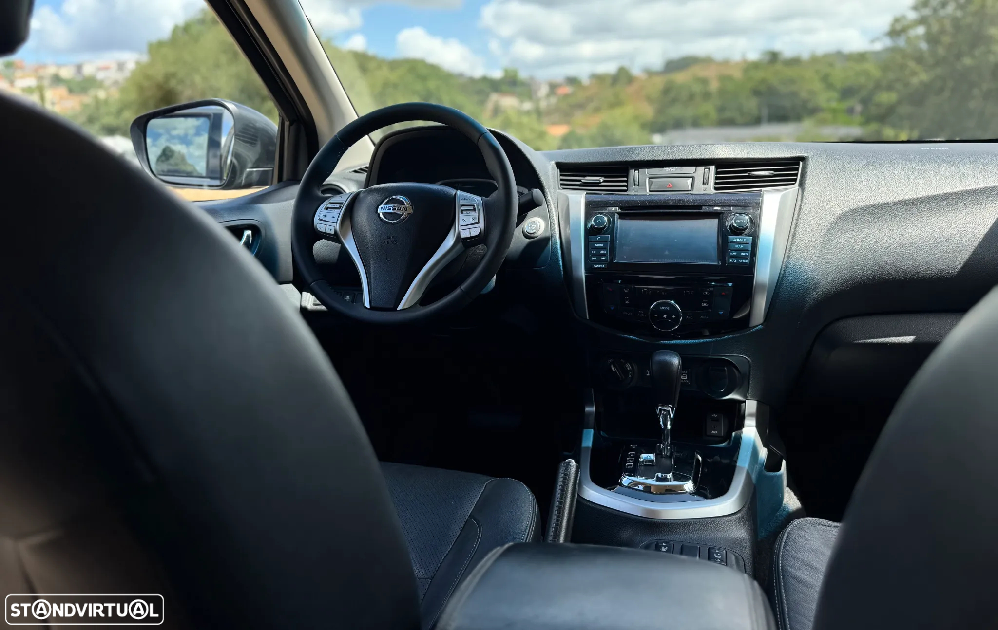 Nissan Navara 2.3 dCi CD 4WD Tekna Auto - 27