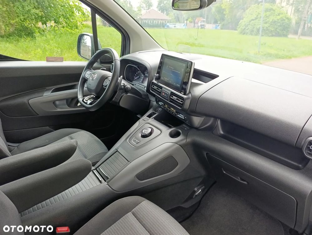 Toyota Proace City Verso 1.5 D-4D Business - 10