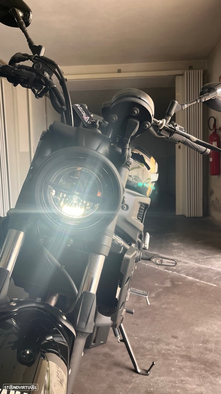 Yamaha XSR 700 - 10