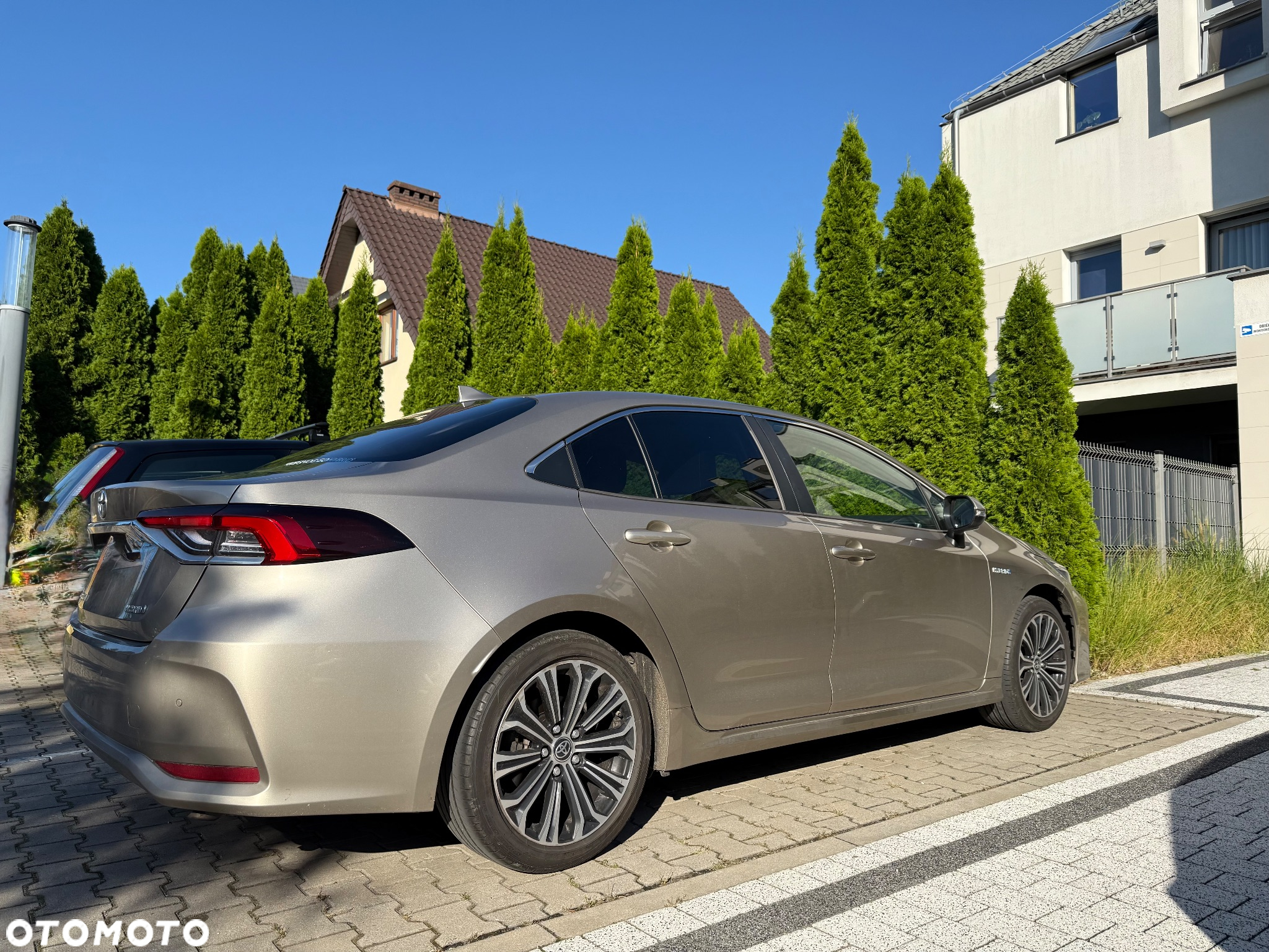 Toyota Corolla 1.8 Hybrid Active - 9
