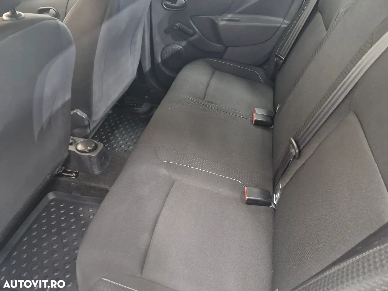 Dacia Logan 1.0 SCe SL PLUS - 7
