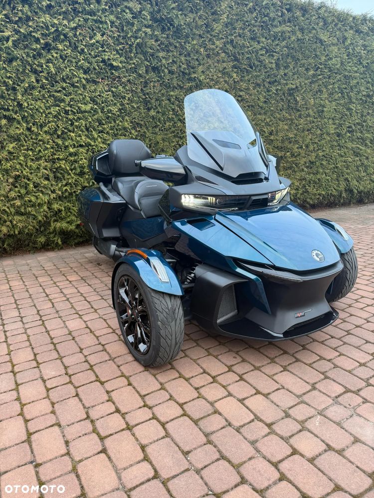 Can-Am Spyder - 1