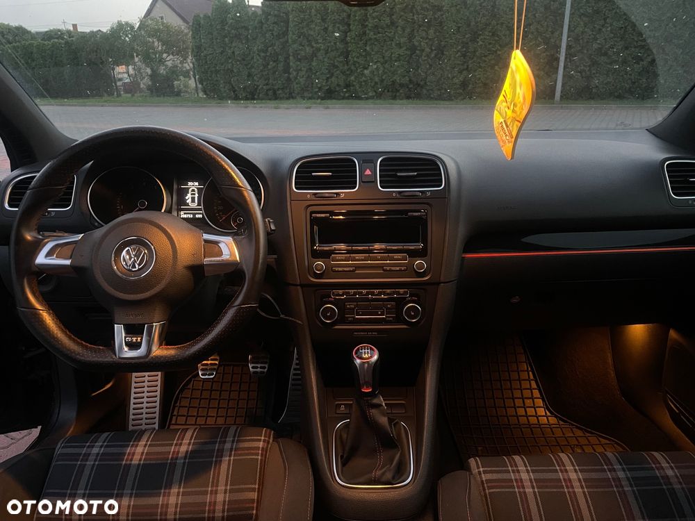 Volkswagen Golf VI 2.0 TSI GTI - 7