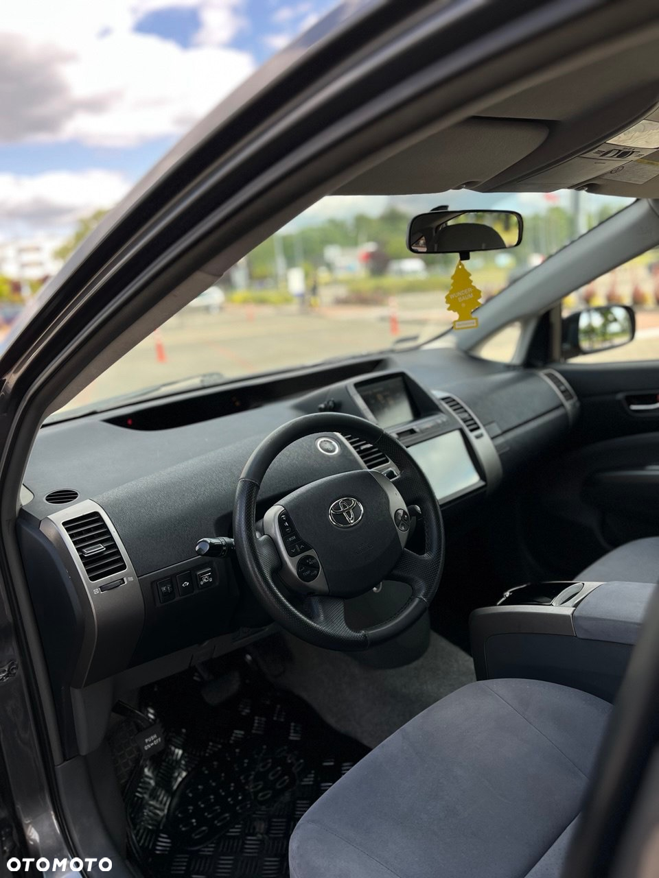 Toyota Prius - 10