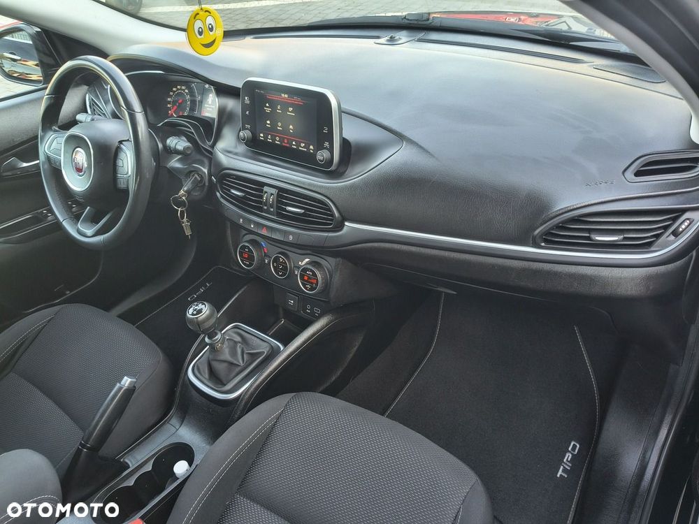 Fiat Tipo 1.4 T-Jet 16v Lounge EU6d - 13
