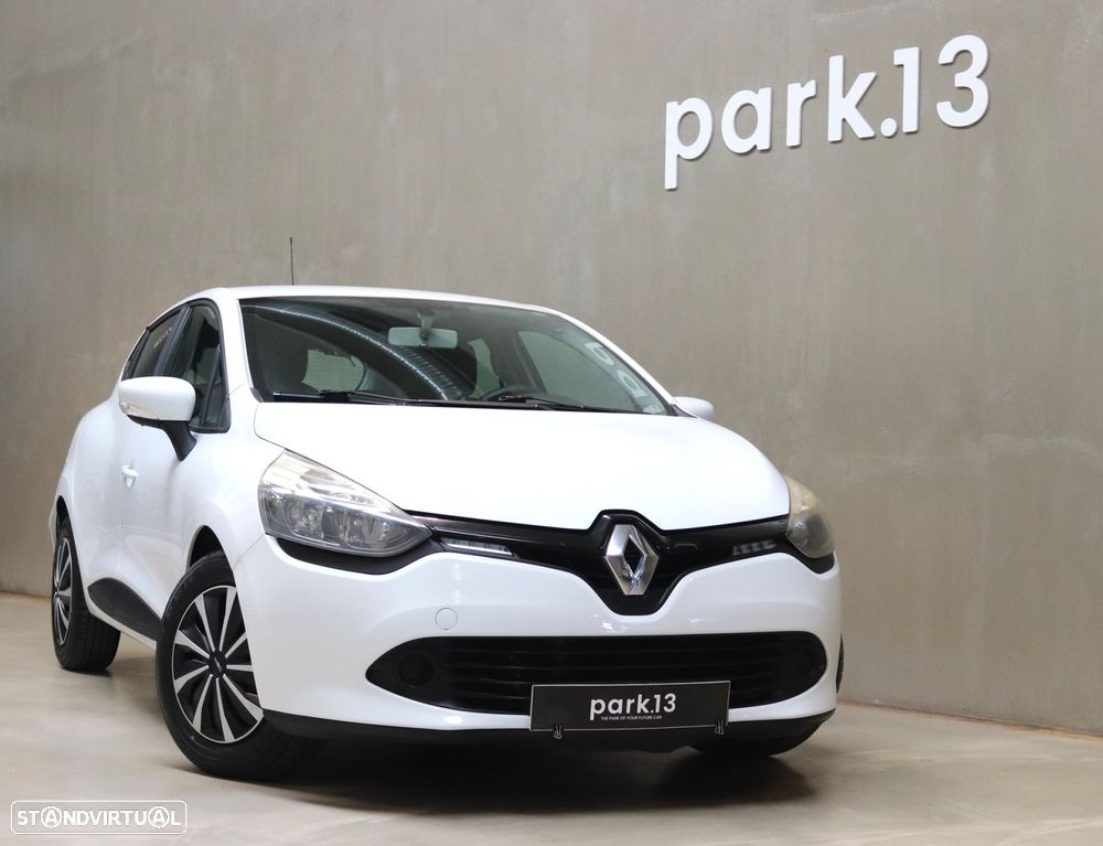 Renault Clio 1.2 16V Confort - 1