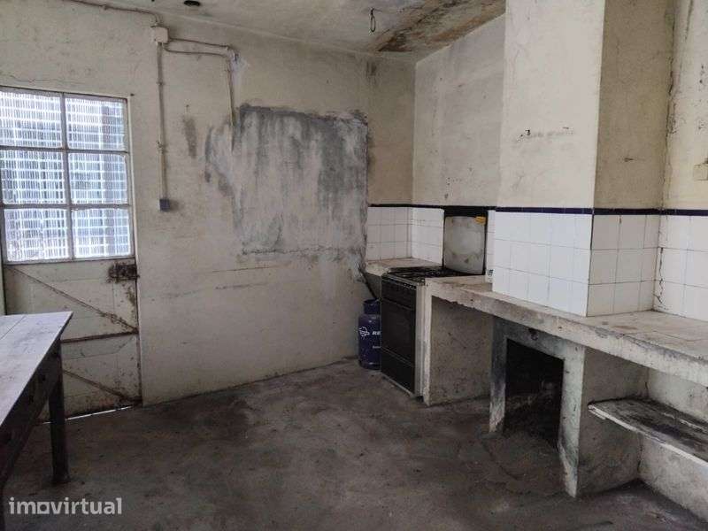 Moradia para reabilitacao Sardeiras de Cima EXCELENTE OPORTUNIDADE - Grande imagem: 2/12