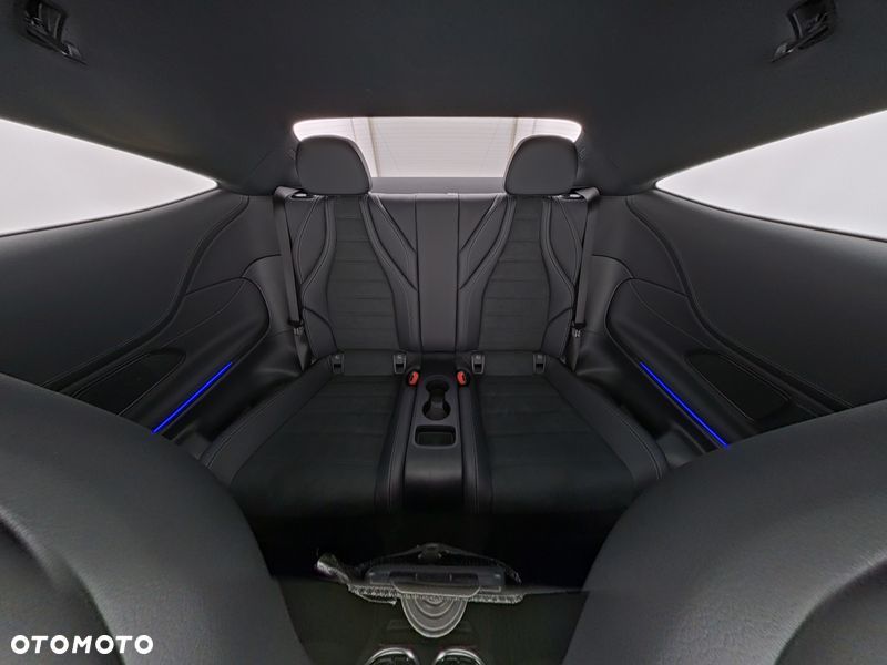 Mercedes-Benz CLE 200 4Matic 9G-TRONIC Edition AMG Line - 10