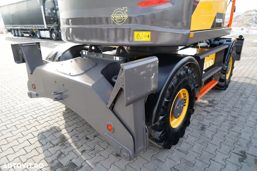 Volvo EWR150E / EXCAVATOR PE ROȚI / ROTOTIL / JOYSTICK / POWERTILT / 2019 / - 17