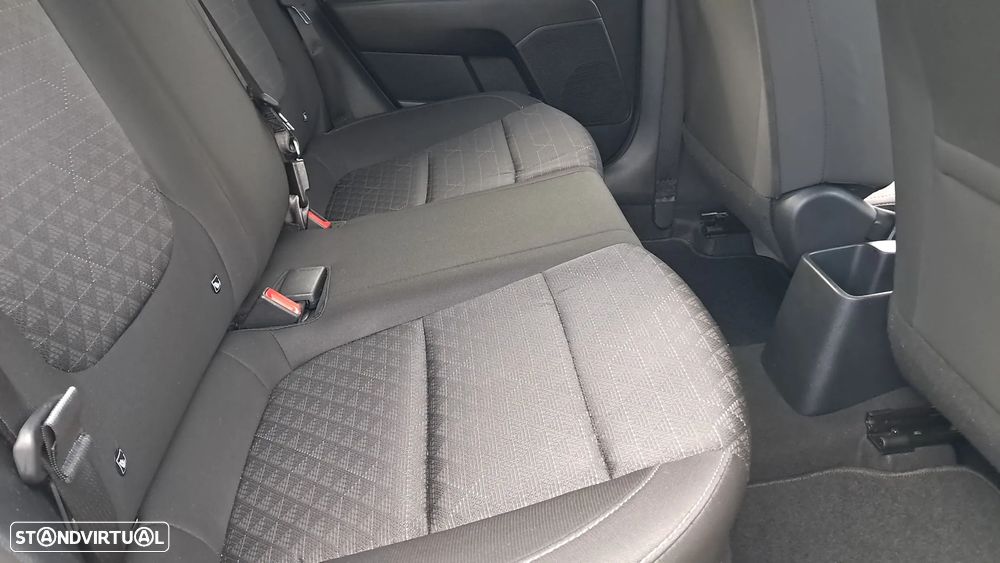 Kia Rio 1.2 CVVT Dynamic - 24