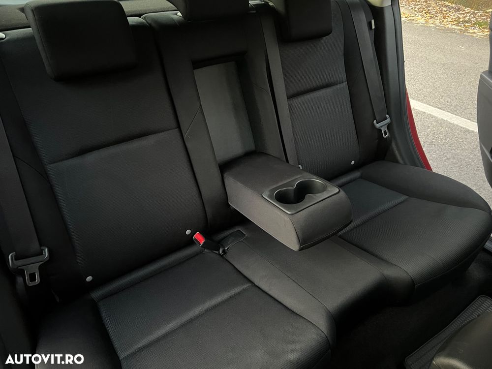 Mazda 3 2.0 MZR DISI Sports-Line - 15