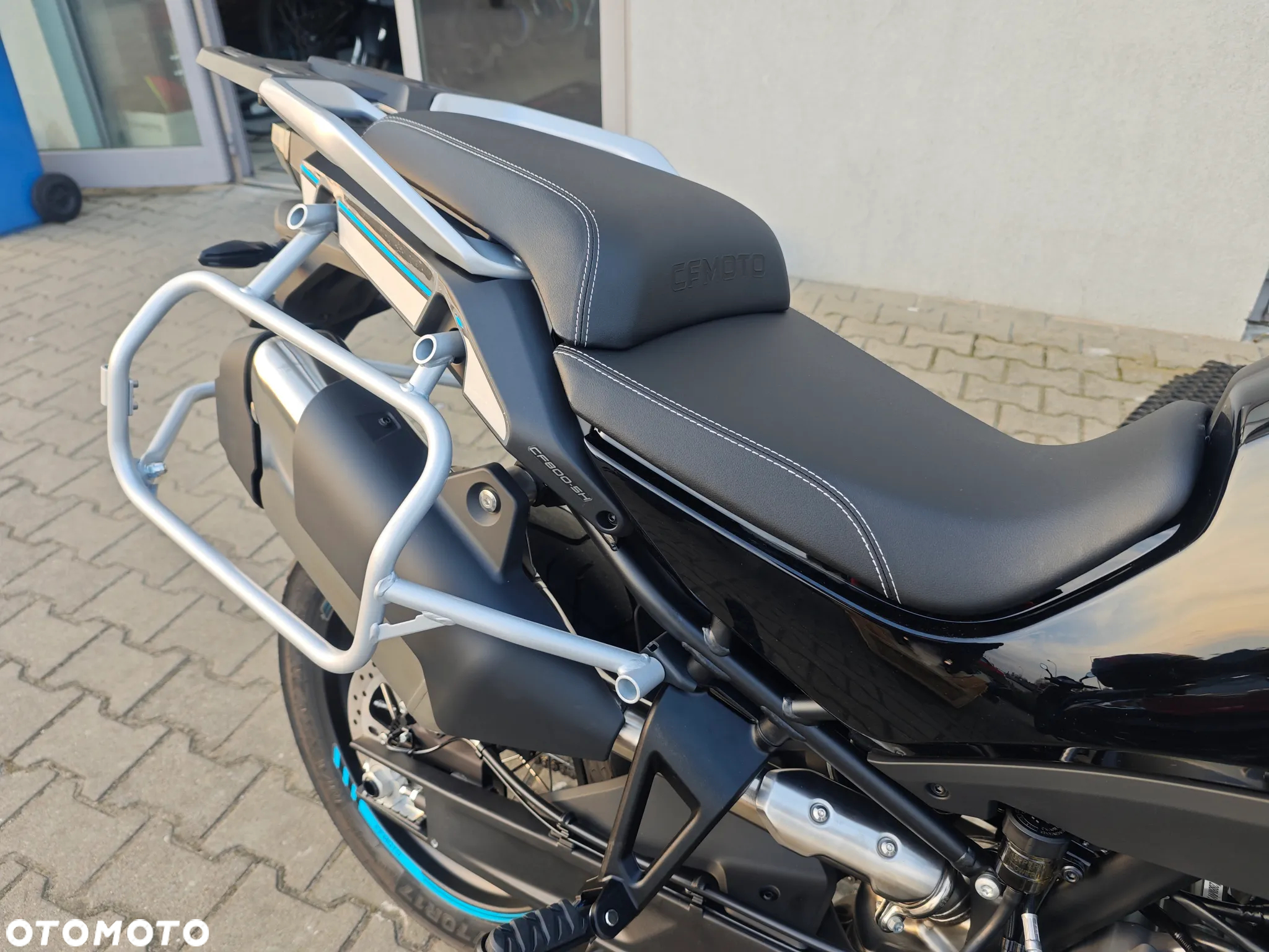CFMoto MT - 14