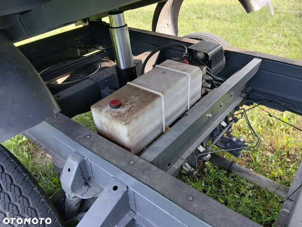 Volkswagen Transporter - 4
