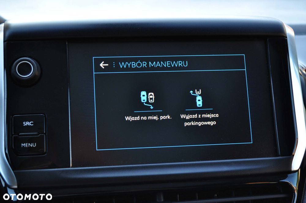 Peugeot 2008 1.5 BlueHDi GT Line S&S - 26