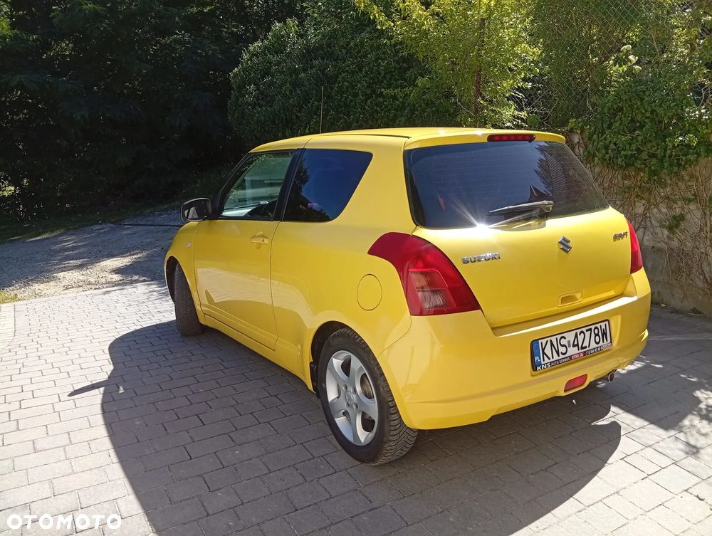 Suzuki Swift 1.3 Club - 2