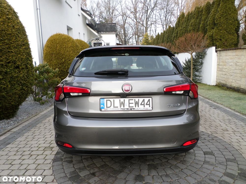 Fiat Tipo 1.4 T-Jet 16v Lounge - 11