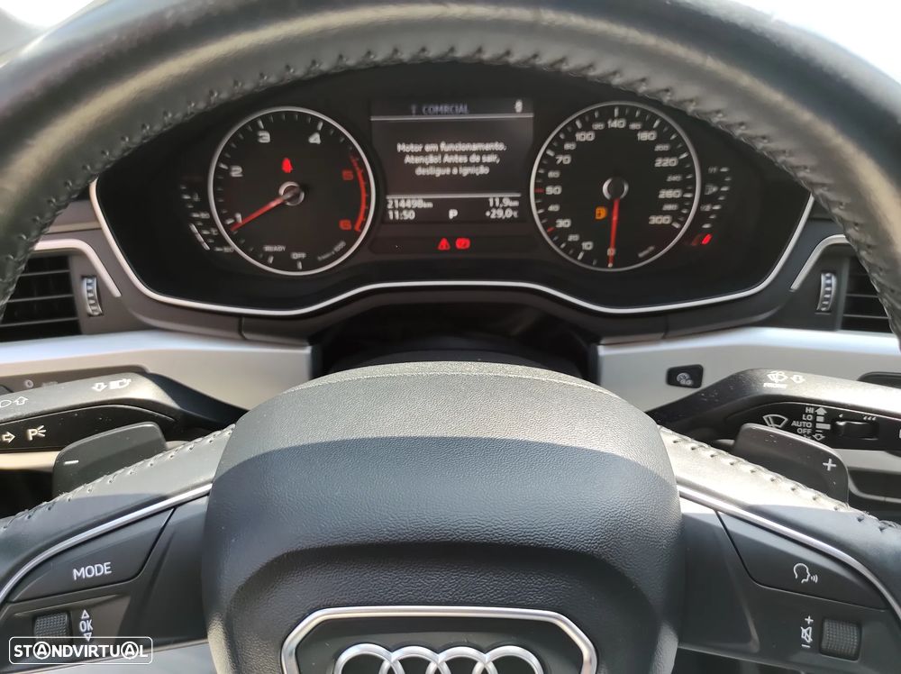 Audi A4 2.0 TDI S tronic design - 26