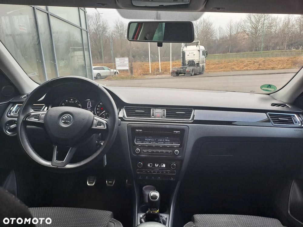 Skoda RAPID 1.2 TSI Style+ - 28