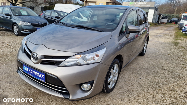 Toyota Verso 1.6 D-4D 5-Sitzer Start/Stop Executive