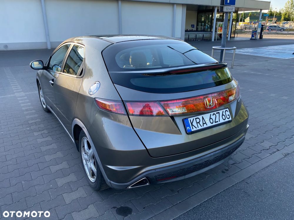 Honda Civic 1.8 Executive - 7