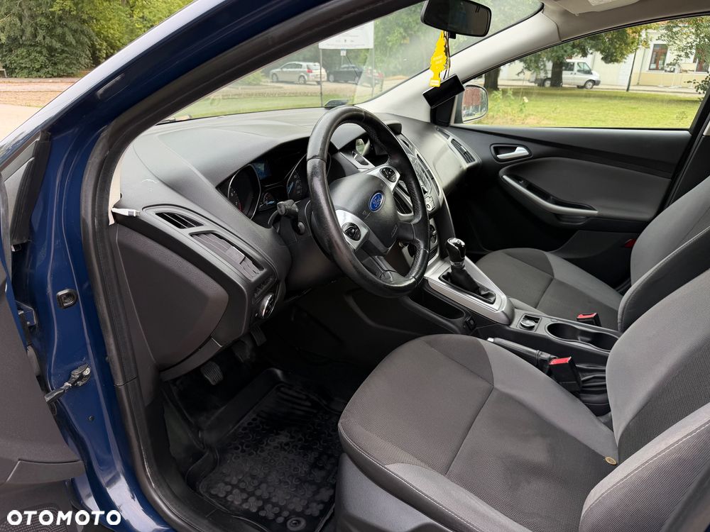 Ford Focus 1.6 FF Titanium - 36