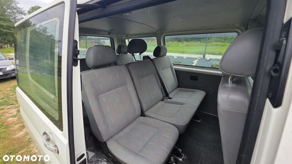Volkswagen Transporter - 7