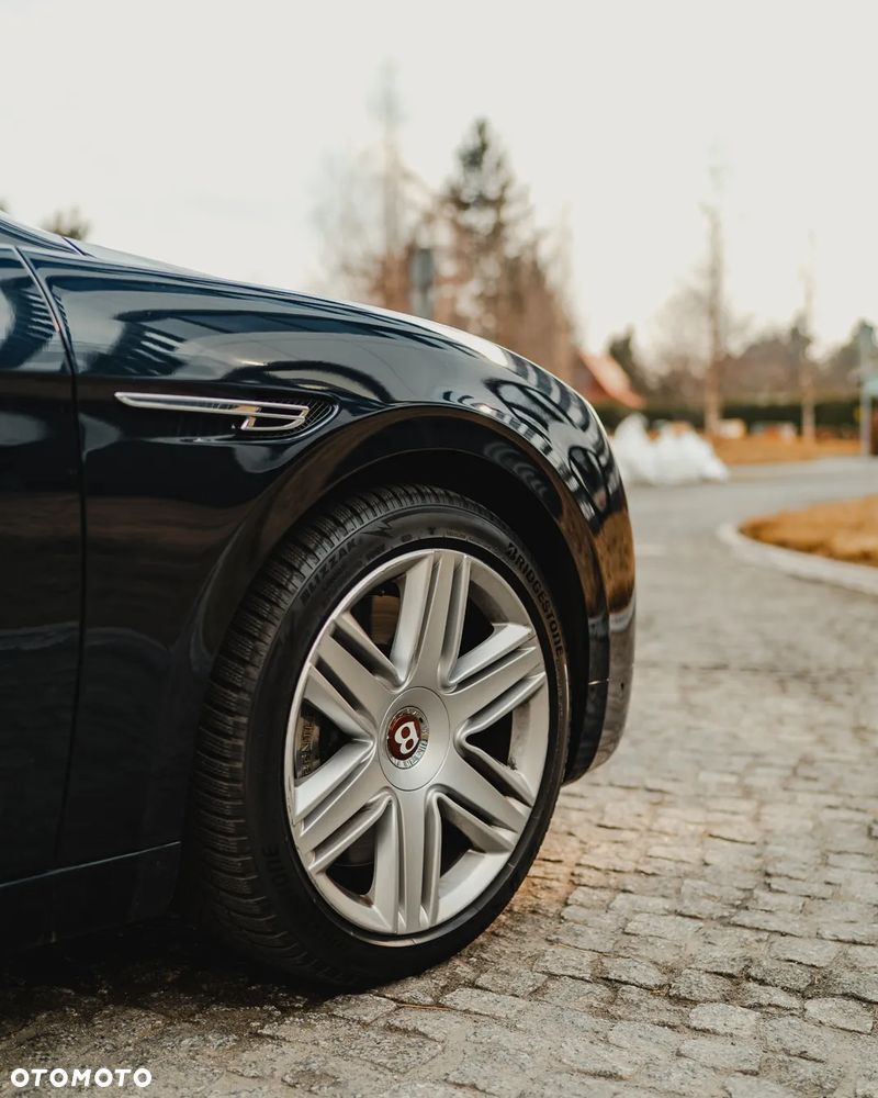 Bentley Flying Spur V8 - 21