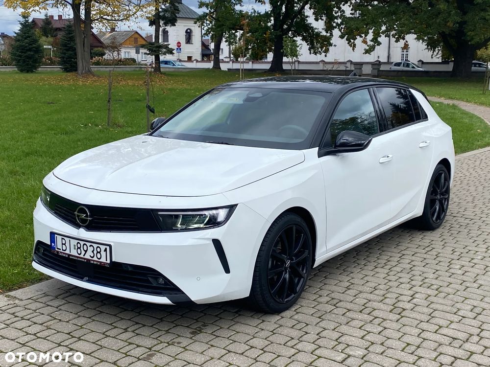 Opel Astra 1.2 Turbo Business Edition - 1