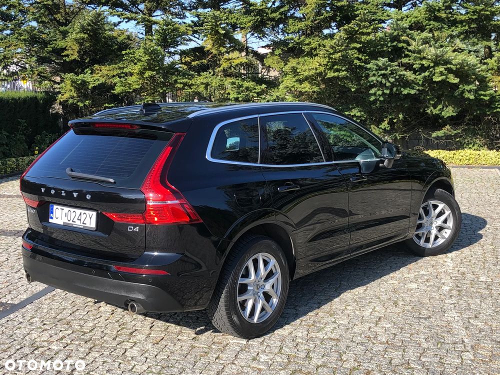 Volvo XC 60 D4 Momentum Pro - 20