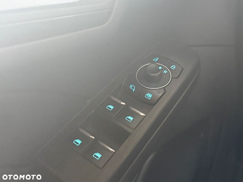 Ford Kuga - 22