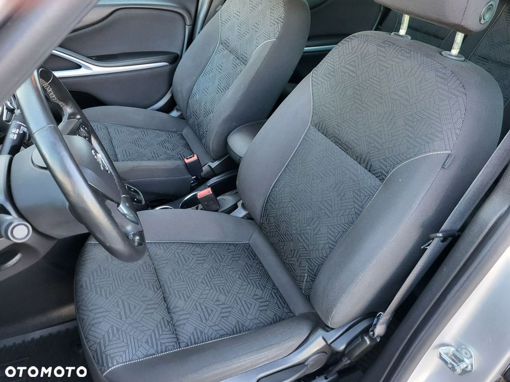 Opel Zafira - 18