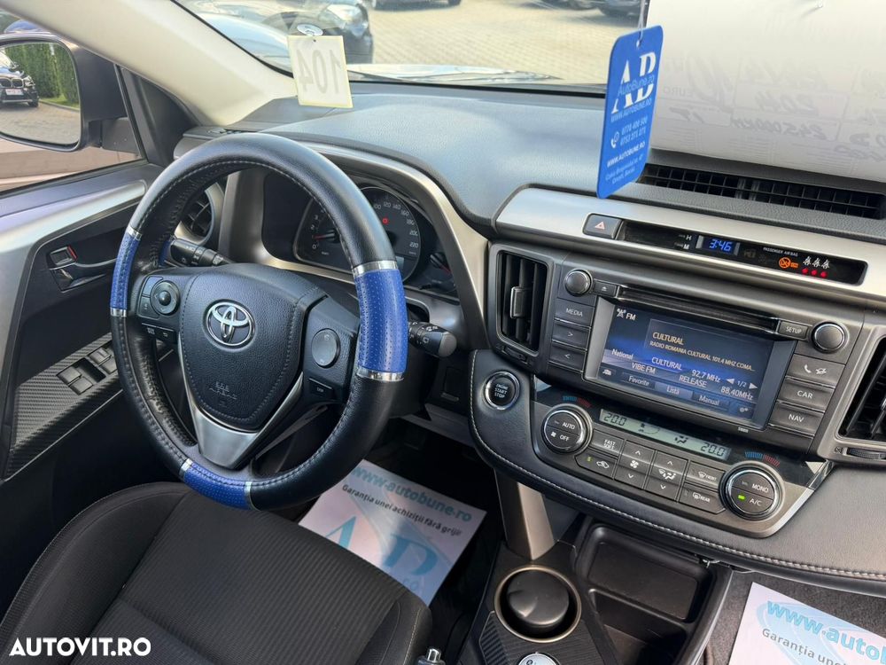 Toyota RAV4 2.0 D-4D 2WD Comfort - 12