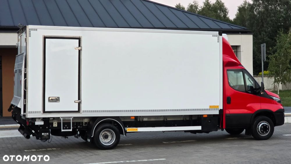 Iveco IVECO DAILY 72C18 3.0 180KM DMC 7200 ❗❗ MODEL 2019 / CARRIER XARIOS 500 / MROŹNIA +32 -32 / ZABUDOWA JEGGER 10 EP / GRUBA ŚCIANA / WINDA BAR 1000KG / NAVI / KAMERA COFANIA / RADAR  / SERWIS ASO / ŁADOWNOŚĆ 3600KG❗❗ JAK NOWY❗❗ - 19
