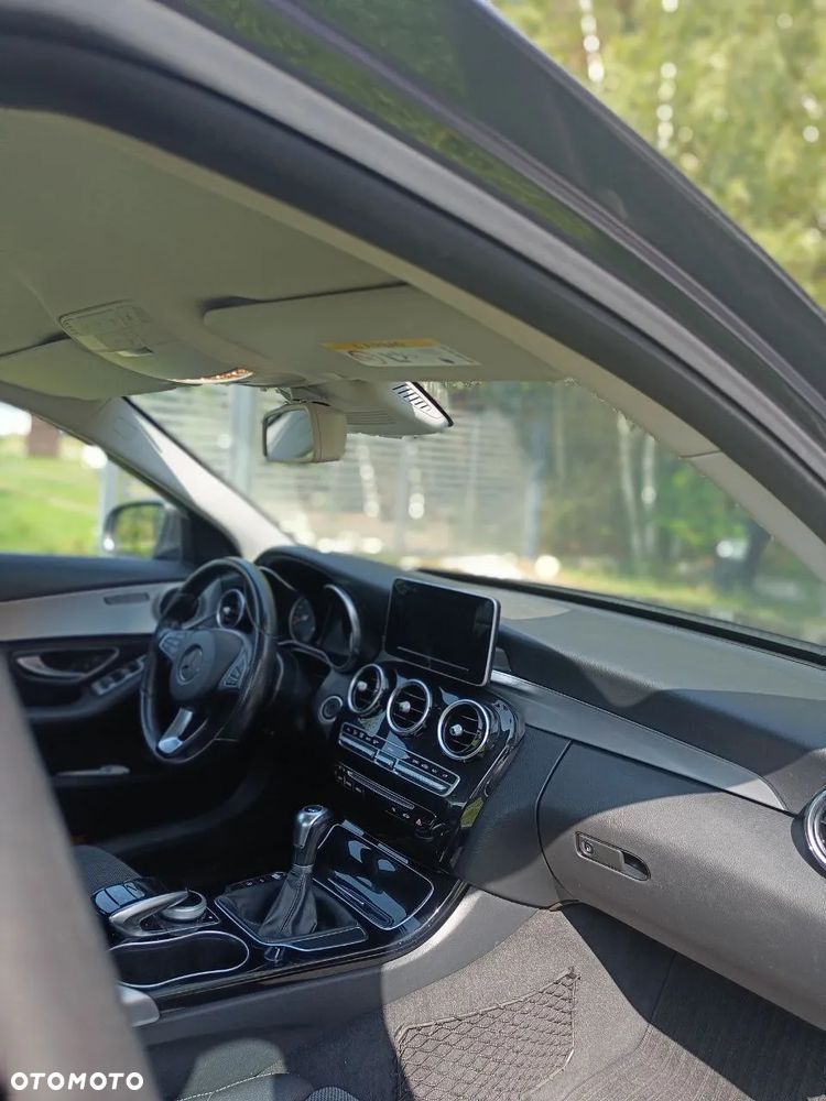 Mercedes-Benz Klasa C 180 (BlueEFFICIENCY) Avantgarde - 10