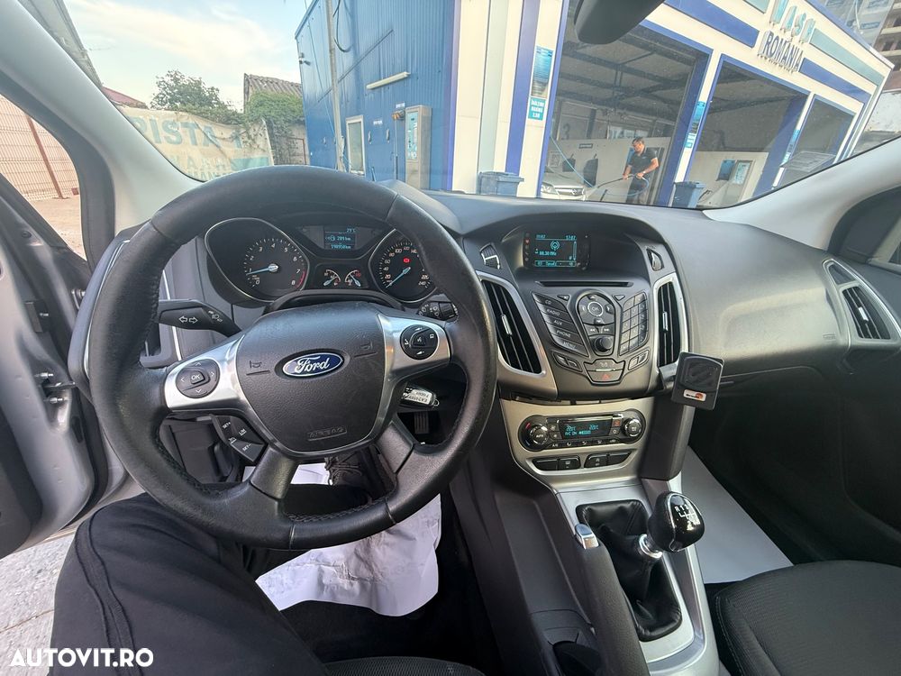 Ford Focus - 6