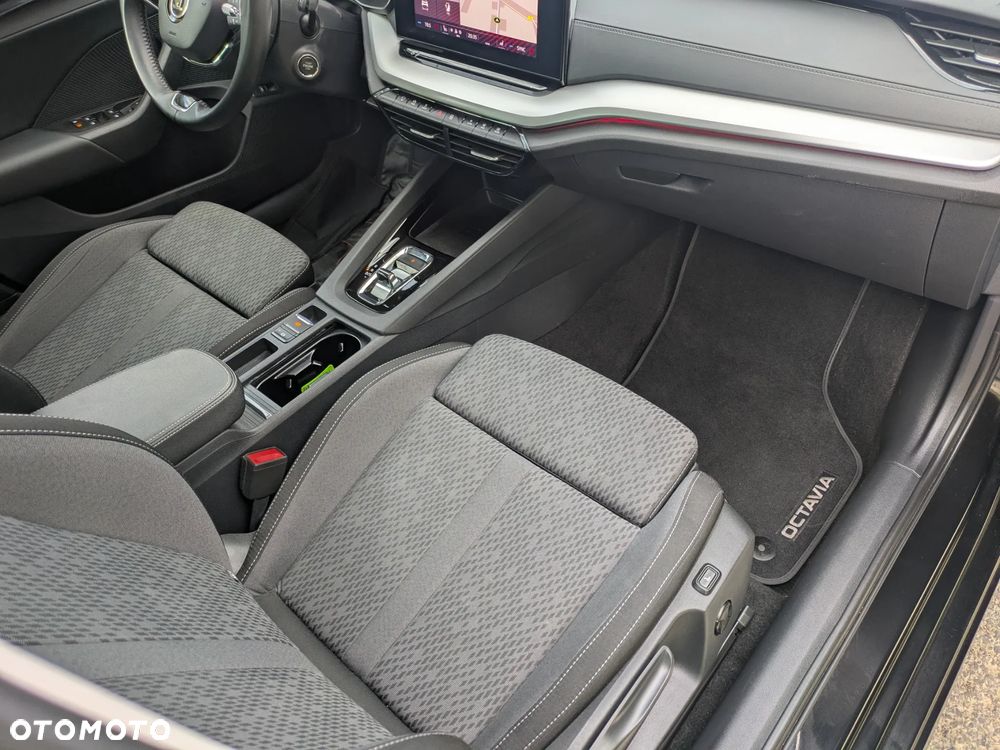 Skoda Octavia 2.0 TDI DSG Clever - 15