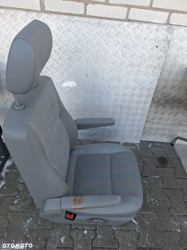 FOTEL LEWY PRZÓD KIEROWCY PODŁOKIETNIKI VW TRANSPORTER T5 LIFT CARAVELLE - 2