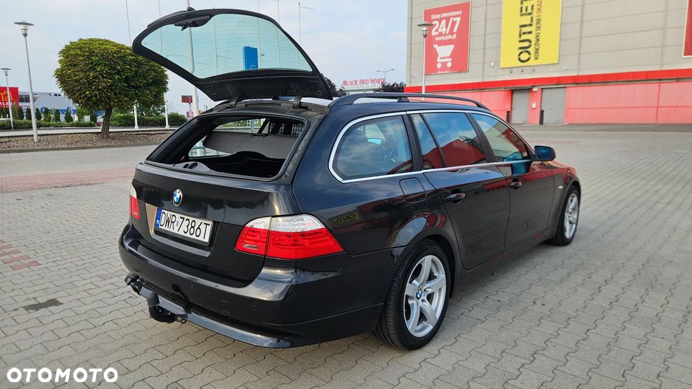 BMW Seria 5 525xi Edition Sport - 10