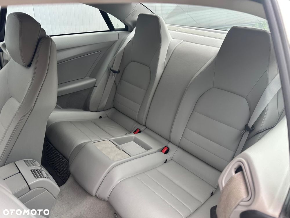 Mercedes-Benz Klasa E 350 CGI BlueEffICIENCY - 10