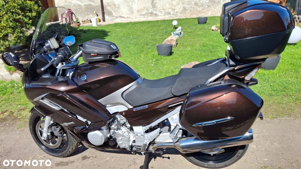 Yamaha FJR - 2