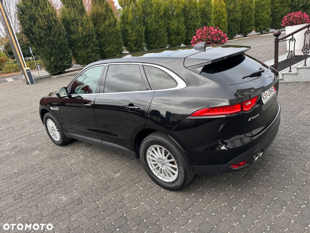 Jaguar F-Pace - 11
