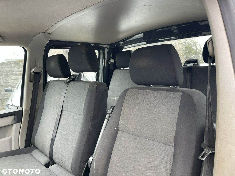 Volkswagen Transporter - 12