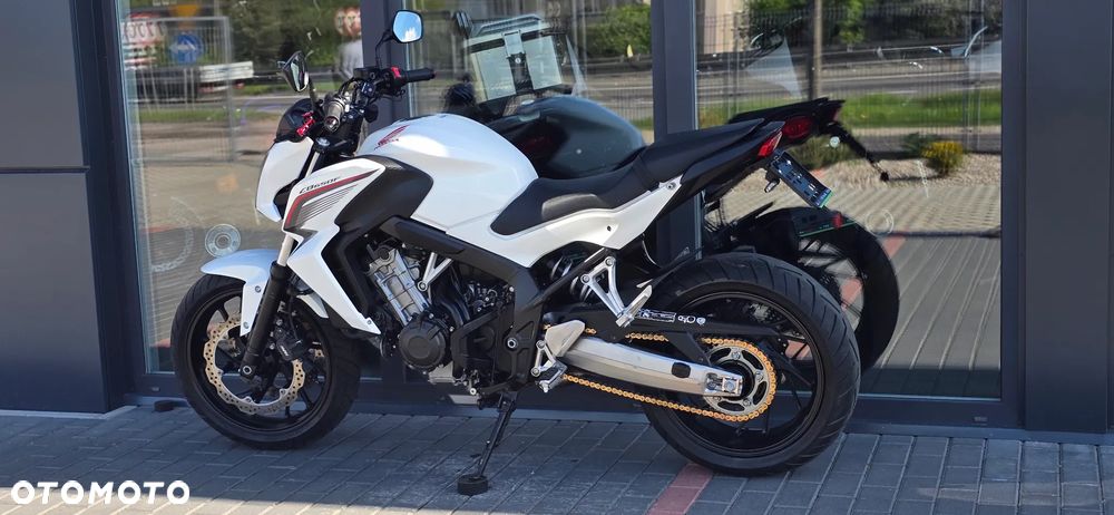 Honda CB - 24