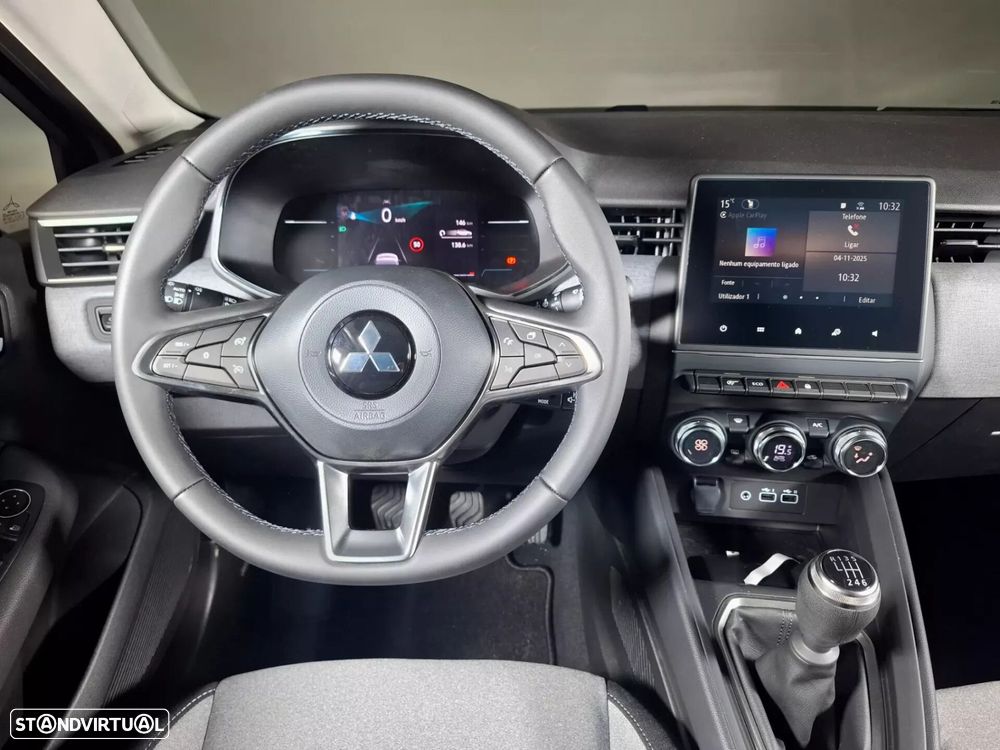 Mitsubishi Colt - 12